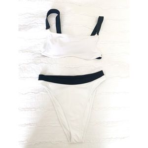 White&Black High Waisted Bikini Set!